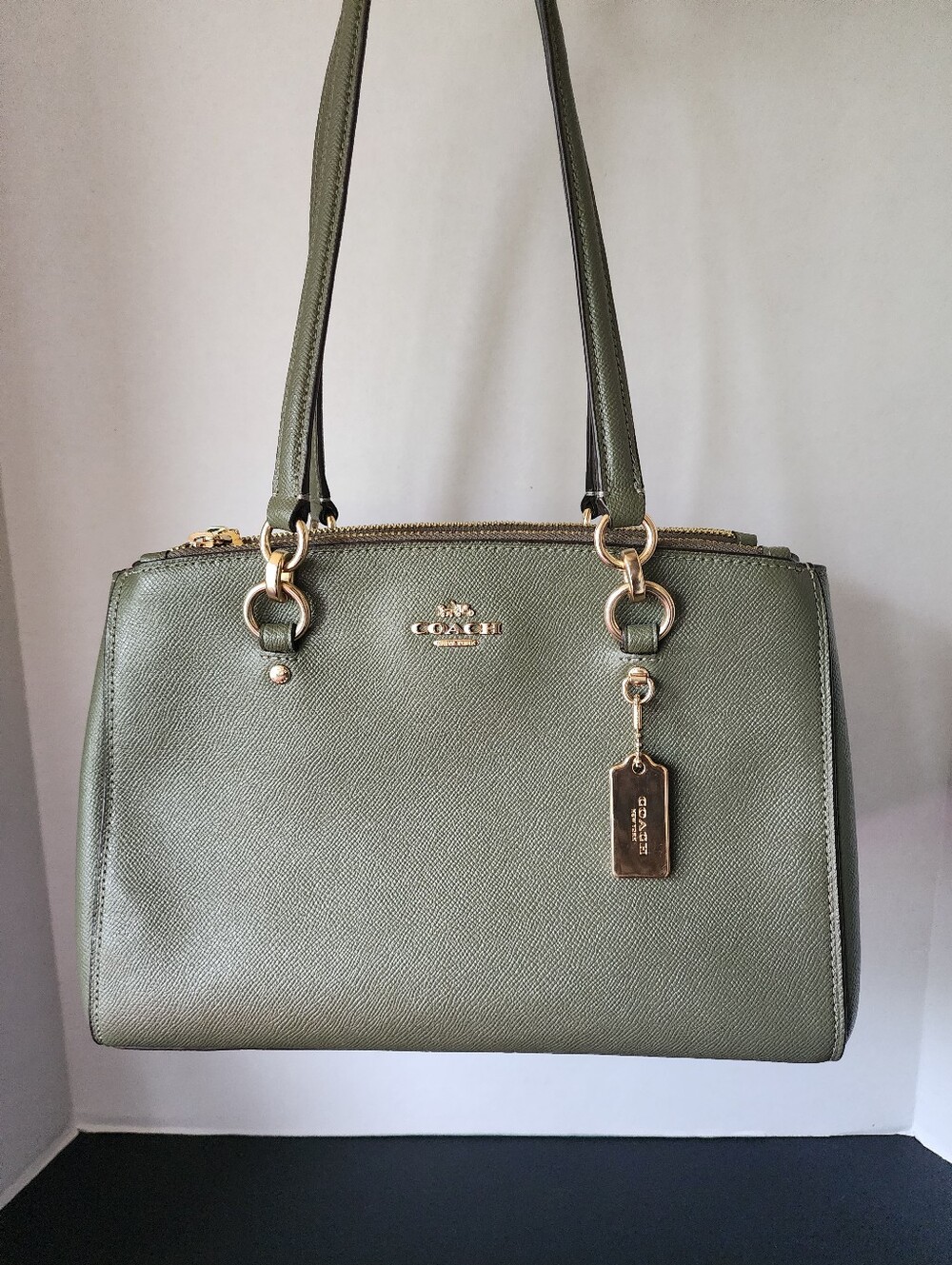 Coach Etta 2Way Carryall, Olive Green, EUC, 2019, $398 MSRP